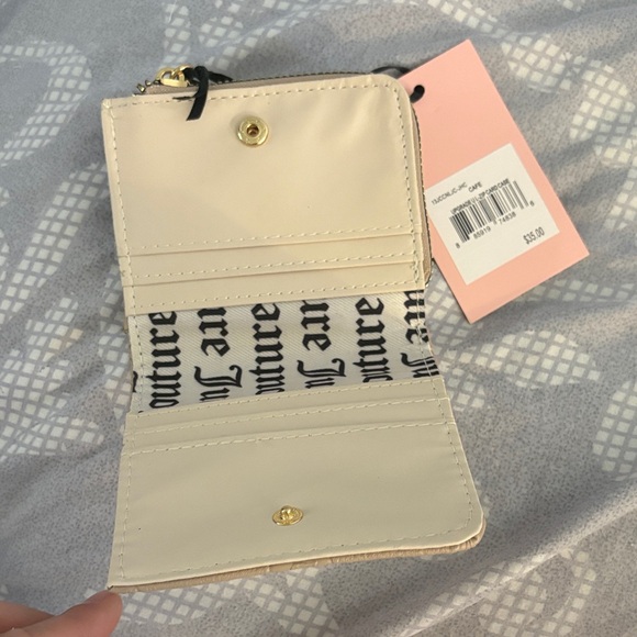 Juicy Couture Beige Wallet with Gold Details - Picture 3 of 4